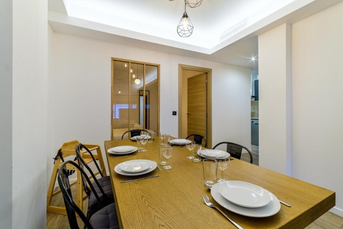 Vivez Antibes ! Logez A 6 Au Centre-Ville 외부 사진
